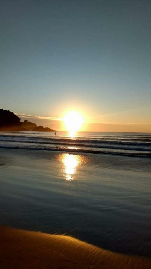 Apartamento Ubatuba - Praia grande - 250m da Praia Esterno foto